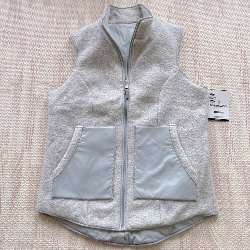 NWT SMARTWOOL Reversible Sherpa Merino Blend Vest, Light Grey, Cream, Small